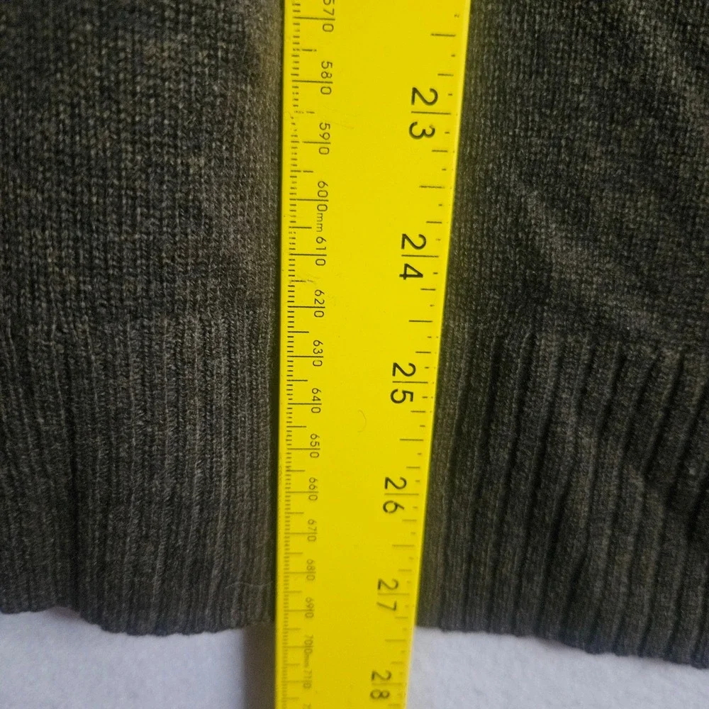 Muji Mens Wool Yak Hair Blend V-Neck Cardigan Sweater Dark Olive Green Large